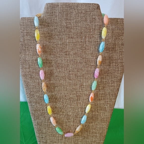 ๐ฒ๐ฌ'๐ ๐๐ฟ๐ฒ๐ป๐ฐ๐ต ๐ฃ๐ฎ๐๐๐ฒ๐น ๐๐๐ฐ๐ถ๐๐ฒ ๐๐ฒ๐ฎ๐ฑ๐ฒ๐ฑ ๐ก๐ฒ๐ฐ๐ธ๐น๐ฎ๐ฐ๐ฒ - Picture 1 of 7